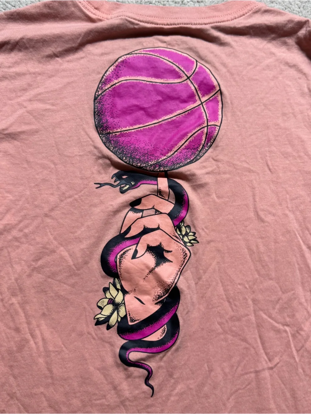 The Nike Tee Shirt Womens Small Long Sleeve Can’t Be‎ Defeated Fly Graphic Crew
